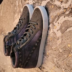 VINTAGE HAVANA SNEAKERS, SIZE 9, GREY WITH STAR/STUDS ACCENT